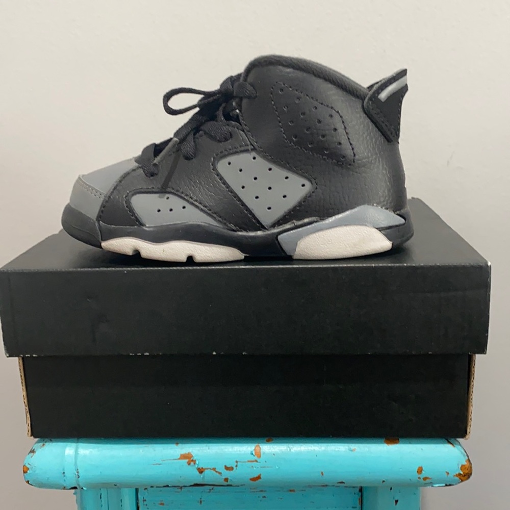 Jordan 6 Retro Black White Cool Grey Size 8